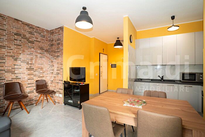 Appartamento trilocale in vendita in Monza