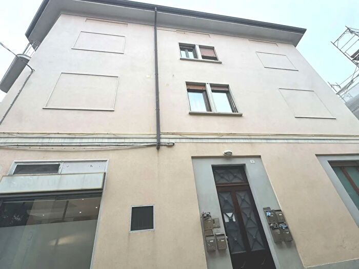 Appartamento bilocale in affitto in Via Cavallotti, Cantu