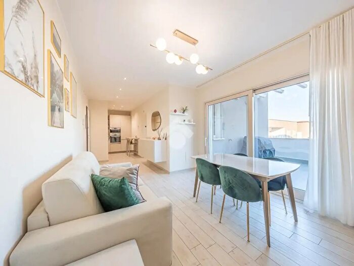 Appartamento trilocale in vendita in Casal Bianco, Guidonia Montecelio