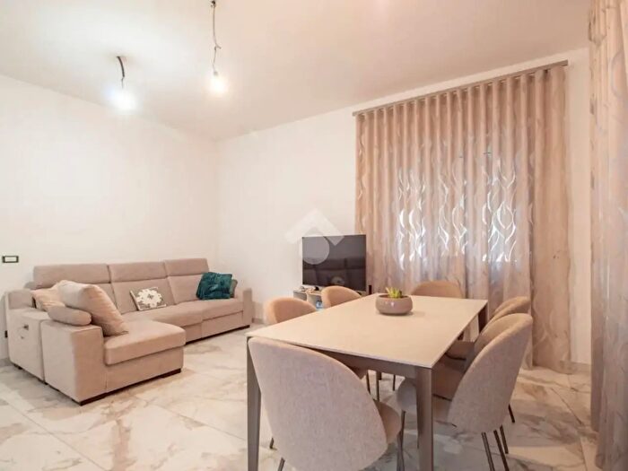 Appartamento quadrilocale in vendita in Via Peschiera, Rieti