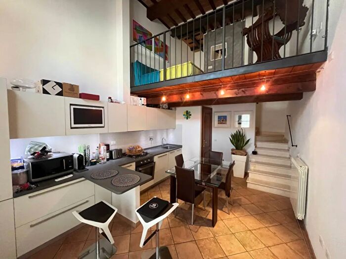 Casa con 5 locali in vendita in Via Mario Giuntini, Cascina