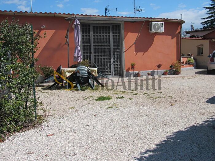 Appartamento bilocale in affitto in Via Quinzio Flaminino, Roma