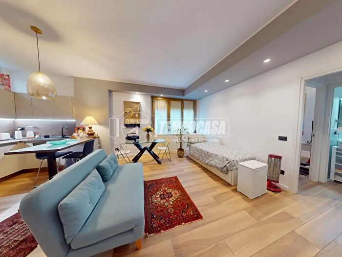 Appartamento bilocale in vendita in Monza