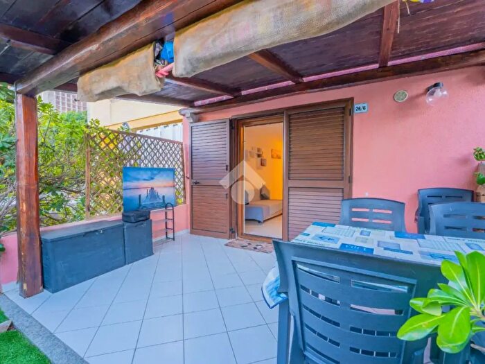 Appartamento trilocale in vendita in Via Nettuno, Olbia