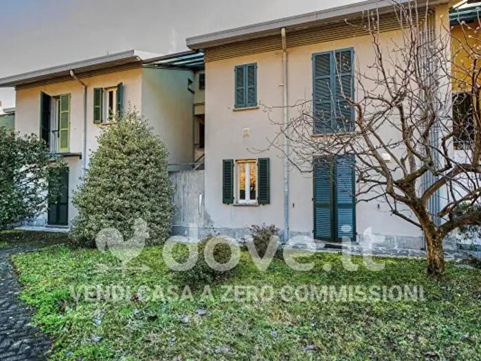 Appartamento con 5 locali in vendita in Via Mulini, Domaso