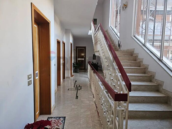 Appartamento con 7 locali in vendita in Via Antonio Pacinotti, Ragusa