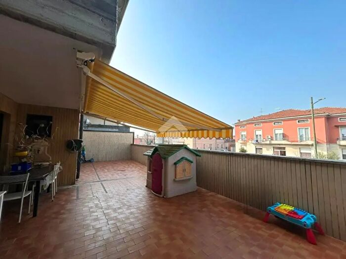 Case in Vendita e in Affitto - 3