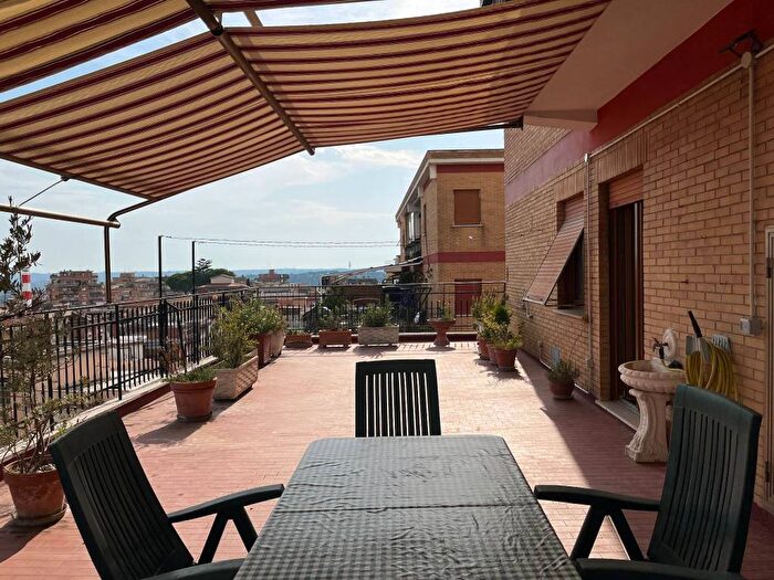 Appartamento quadrilocale in affitto in Via San Gennaro, Fidene, Roma