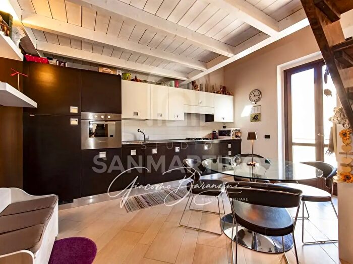 Appartamento bilocale in vendita in Via Don Basilio Parietti, Barasso