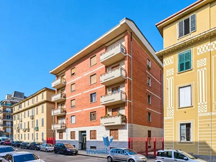 Appartamento quadrilocale in vendita in Via Chatillon, Torino