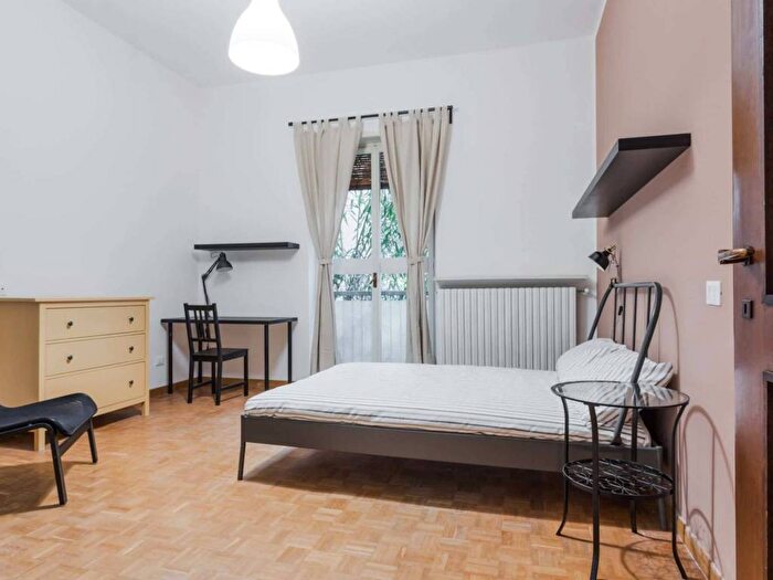 Appartamento con 6 locali in affitto in Via Orti, Quadronno Crocetta, Milano