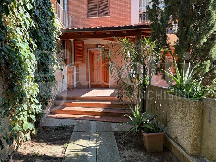 Appartamento con 6 locali in affitto in Via Bruno Azilli B, Casaglia Pretola, Perugia