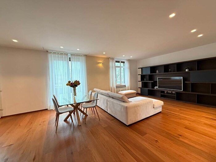 Appartamento bilocale in affitto in Via Sabina, Porta Romana Medaglie dOro, Milano