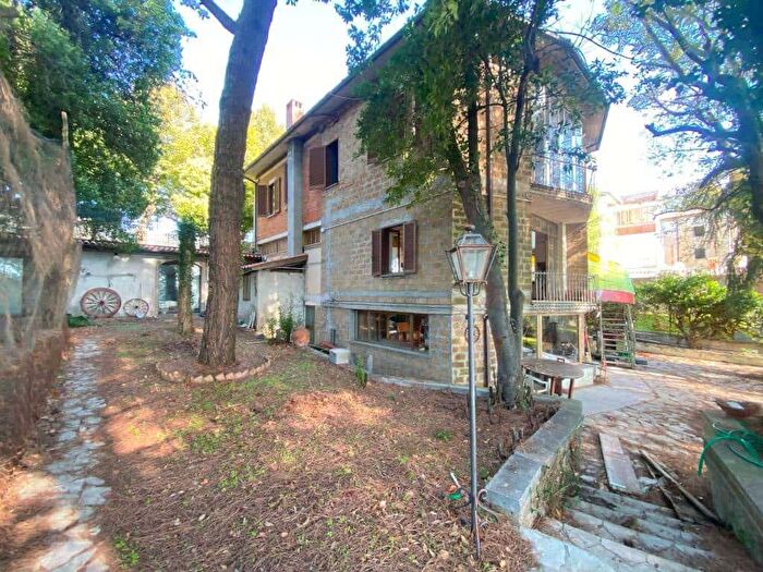 Appartamento con 6 locali in affitto in Via Roma, Centro, Castel Viscardo