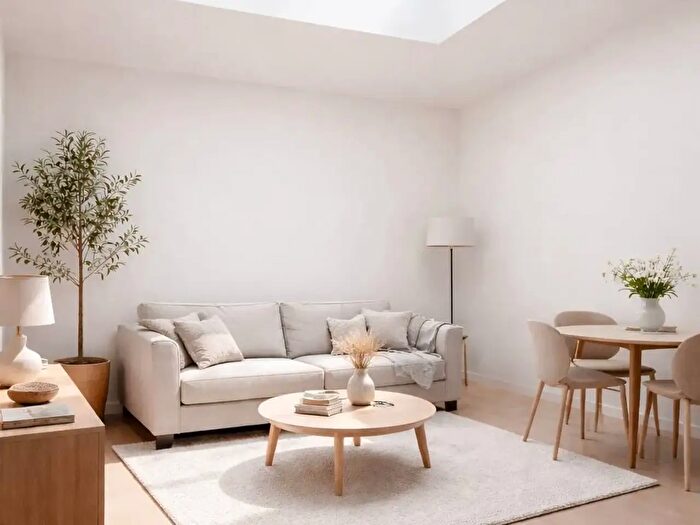 Appartamento trilocale in vendita in Via Doberdò, Forli