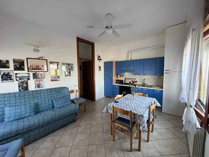 Appartamento trilocale in vendita in Porto Tolle