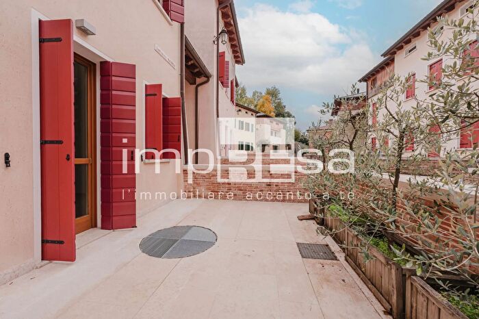 Appartamento quadrilocale in vendita in Asolo