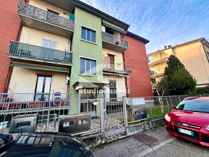 Appartamento trilocale in vendita in Via Sempione, Castel Rozzone