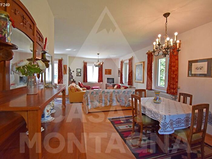 Casa con 6 locali in affitto in Via Roda, Centro, Ziano di Fiemme