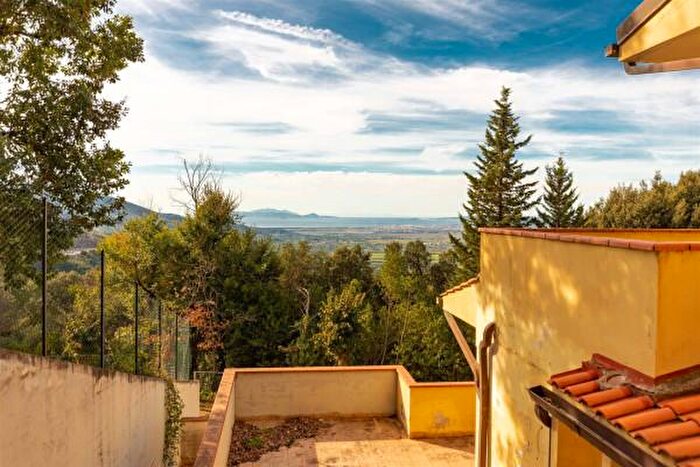 Appartamento trilocale in vendita in Gavorrano