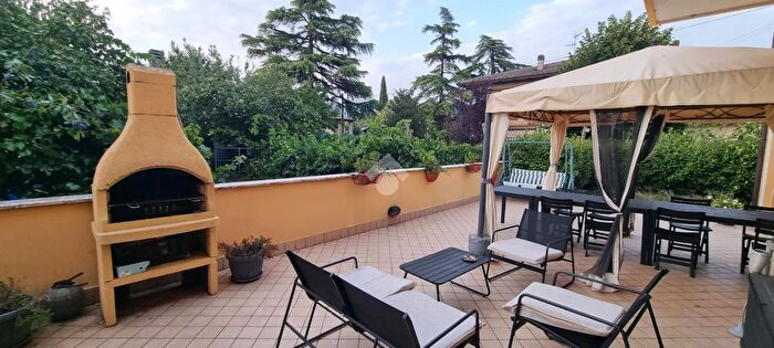 Appartamento trilocale in vendita in Via II Traversa Acquatino, Spello