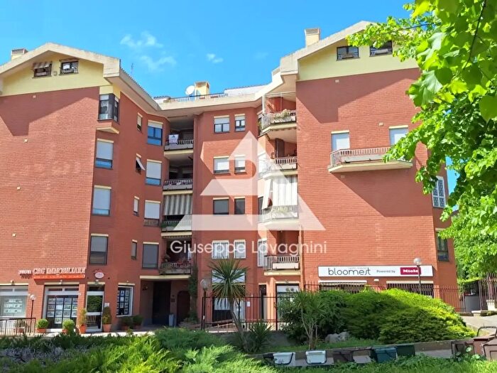 Appartamento trilocale in vendita in Via G Rossini, Albano Laziale