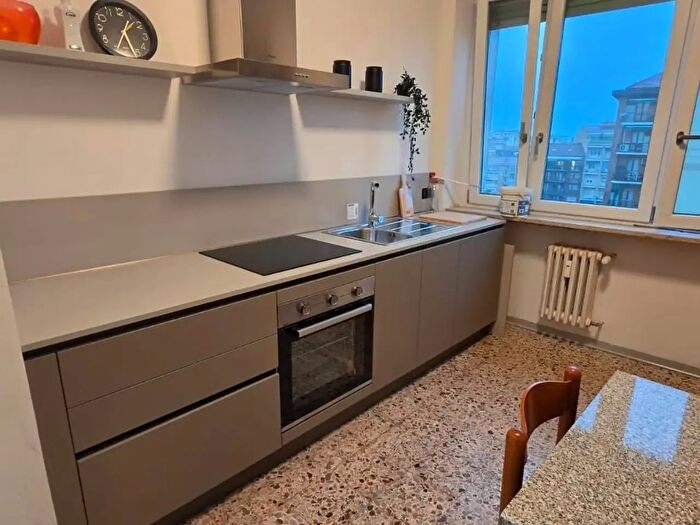 Appartamento trilocale in affitto in Corso Peschiera, Torino