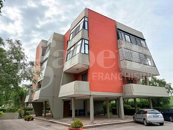 Appartamento trilocale in vendita in Via Semerari, Bari