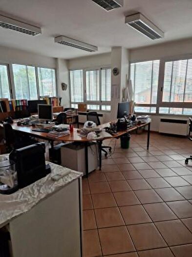 Appartamento bilocale in vendita in Via Pietro Giardini, Modena