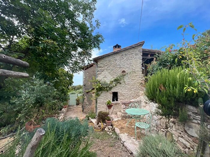 Casa con 5 locali in vendita in Via Colleparro, Cottanello