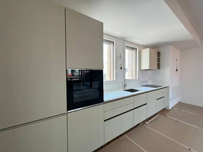 Appartamento trilocale in vendita in Via Marcello Nizzoli, Milano