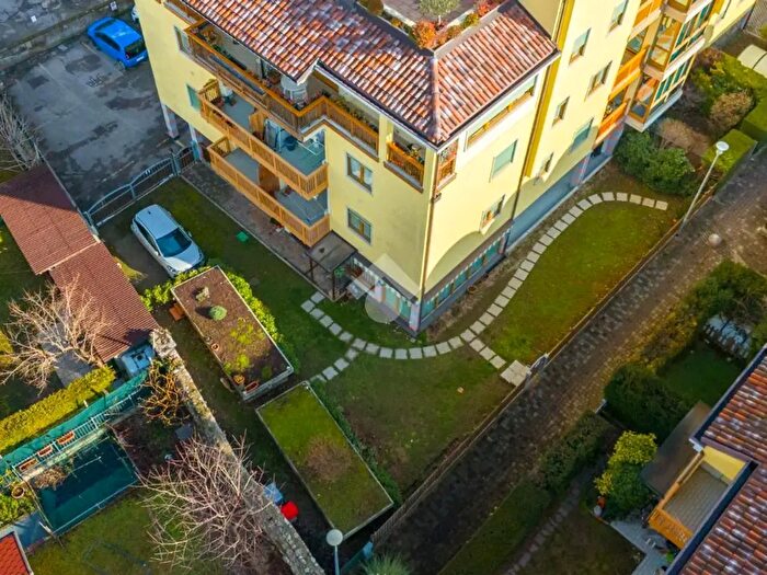 Appartamento trilocale in vendita in Via Monte Cauriol, Rovereto