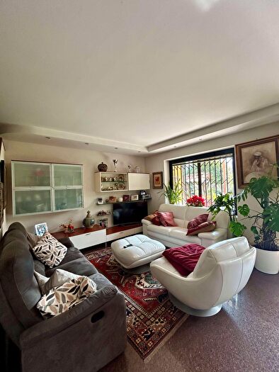 Casa con 6 locali in vendita in Via Venezia, Monte San Pietro