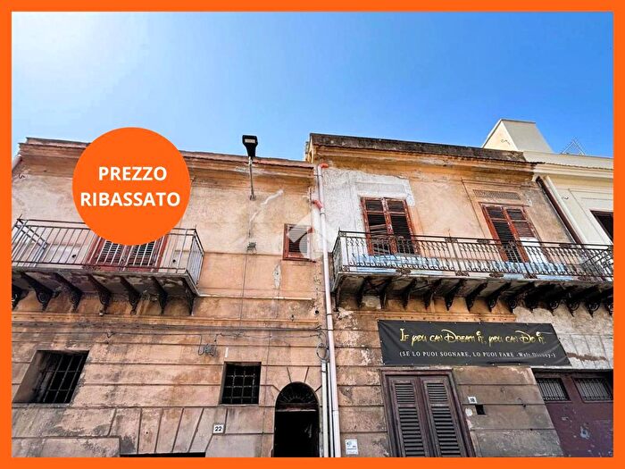 Appartamento con 5 locali in vendita in Via Litterio, Bagheria