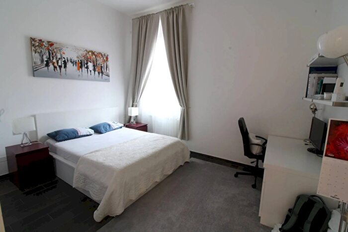 Appartamento quadrilocale in affitto in Via Faliero Vezzani, Firenze