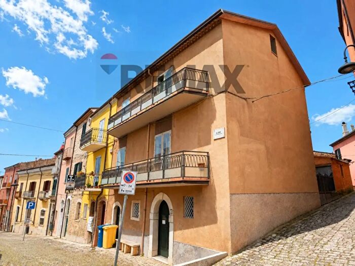 Casa con 8 locali in vendita in Traversa di Via San Biase, Campodipietra