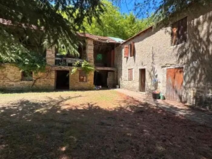 Casa con 6 locali in vendita in Frazione Noceto Sottano, Monesiglio