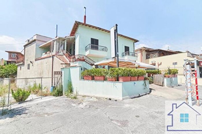 Appartamento bilocale in vendita in Via Nettunense, Albano Laziale