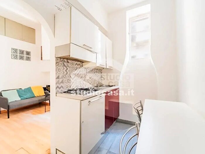 Appartamento bilocale in vendita in Corso San Gottardo, Milano