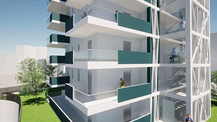 Appartamento con 5 locali in vendita in Via G Ricciardi Chieti, Chieti