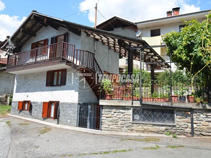 Casa trilocale in vendita in Frazione Procaria, Ceres