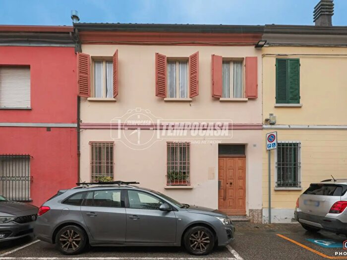 Appartamento con 5 locali in vendita in Via Passamonti, Lugo