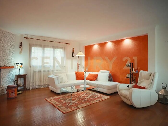 Casa in vendita in Via delle Ginestre, Sacrofano