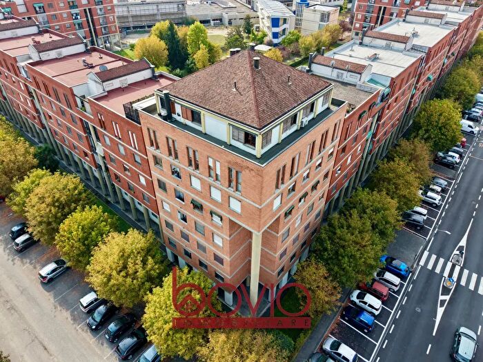 Appartamento con 5 locali in vendita in Via XXV Aprile, San Mauro Torinese