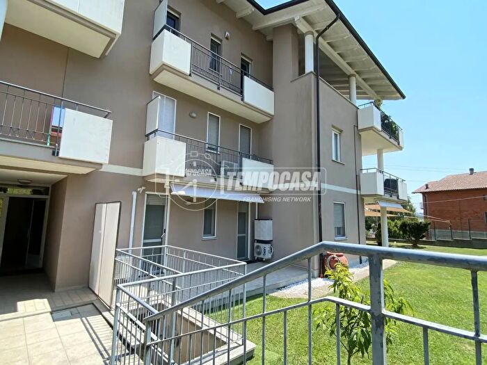 Appartamento trilocale in vendita in Via Frà Dolcino, Quaregna Cerreto