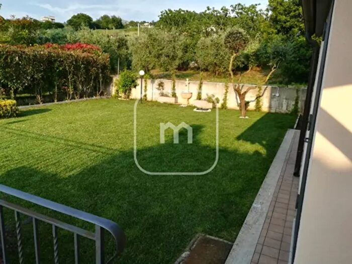 Casa con 6 locali in vendita in Via La Grazia, Artena