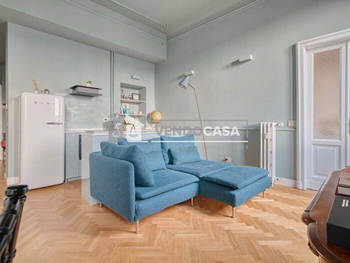 Appartamento trilocale in affitto in Via Francesco Ferrucci, Sempione, Milano