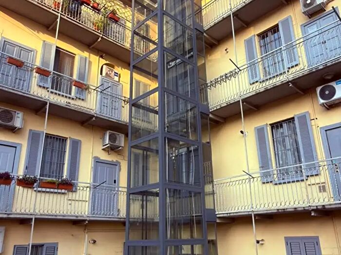 Appartamento bilocale in vendita in Via Sannio, Milano