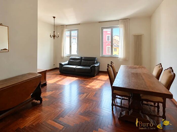 Appartamento trilocale in affitto in Strada Giovanni Inzani, Parma