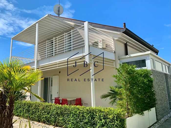 Casa trilocale in vendita in Via Amerigo Vespucci, Jesolo